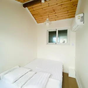  Apartment Sam House 2 Seochon South Korea